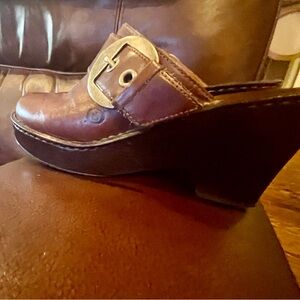 Size 8, born shoes, beautiful reddish brown color